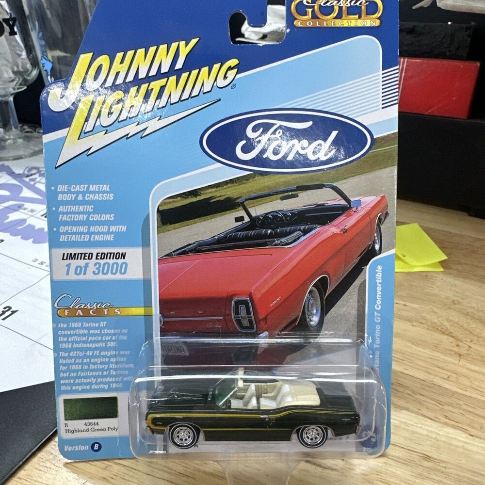 2020 Johnny Lightning Classic Gold 1968 Ford Fairline Torino GT Convertible Toy